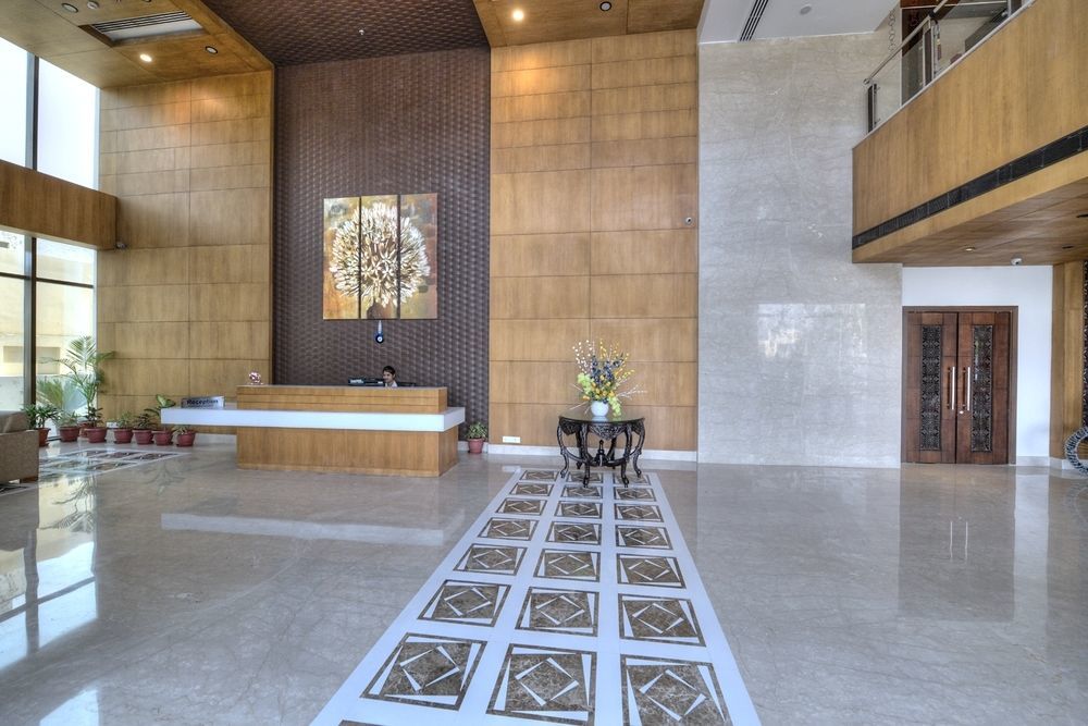 Hotel Delite Grand Faridabad Buitenkant foto