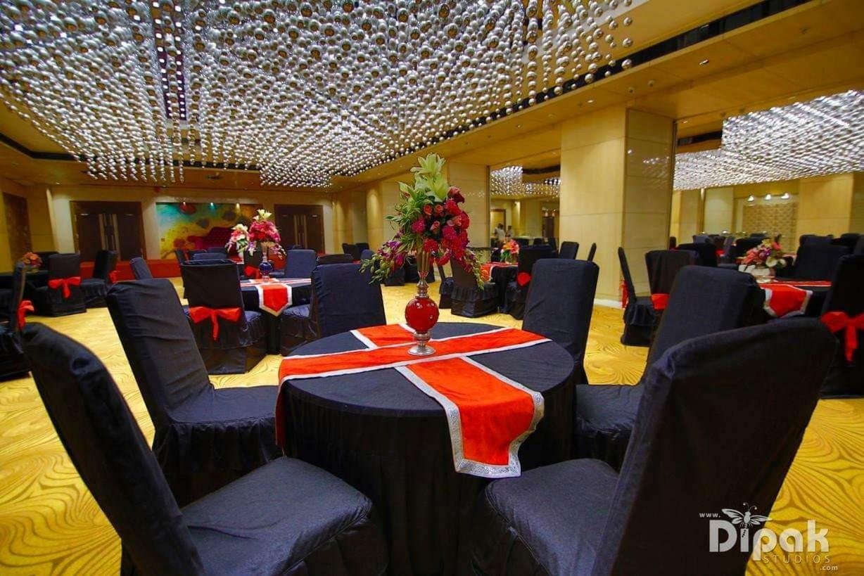 Hotel Delite Grand Faridabad Buitenkant foto
