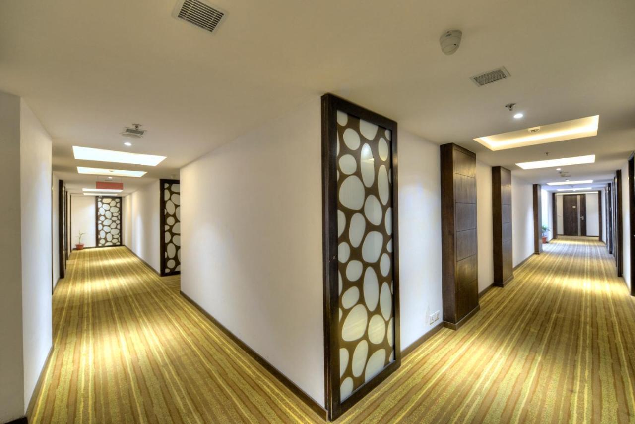 Hotel Delite Grand Faridabad Buitenkant foto